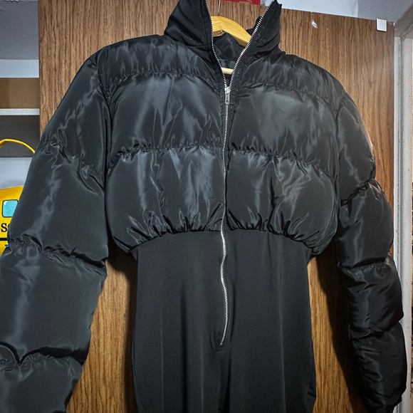 Chic Black Puffer Jumpsuit - Picture 2 of 3